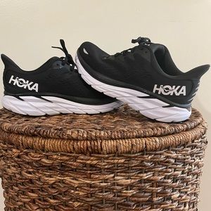 Hoka Clifton 8